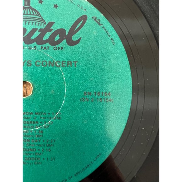 The Beach Boys "Concert" 1964 Vinyl Record Album SN-16164 Capitol Records - Picture 1 of 5